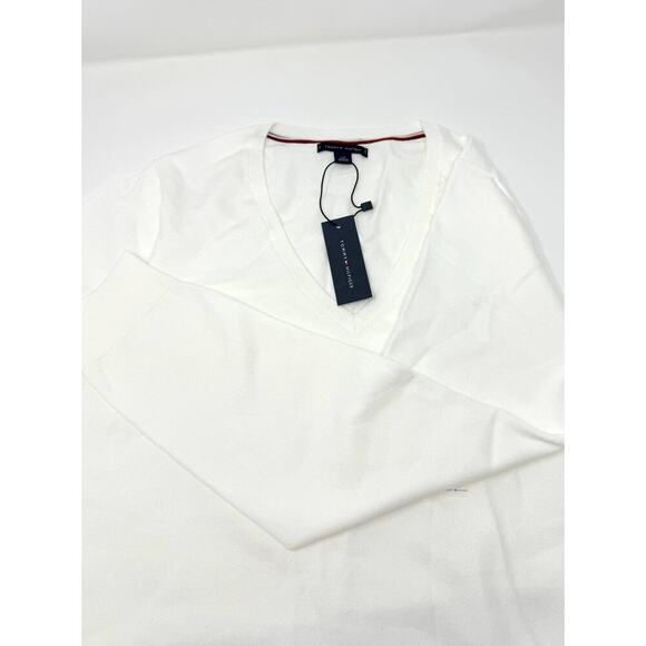 Tommy Hilfiger Women's Regular Fit, V-Neck Sweater,  MilkyWay, Size L - Picture 4 of 6